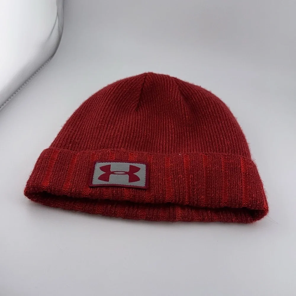 2014 Under armour UA logo red polyester toboggan beanie hat cap headgear